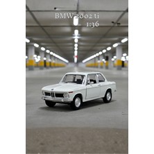 Craftivio Beyaz 1:36 Ölçek Die Cast Kapıları Açılır Lisanslı Bmw 2002 Ti Oyuncak Metal Model Araba