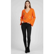 Modelist Kolları Çan Aplıke Nakıslı Kalın Trıko Hirka