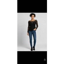 Dantel Detaylı Şık Bluz