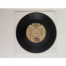 Plakperest Ajda Pekkan – Kaderimin Oyunu / Kimler Geldi Kimler Geçti - 1973 Türkiye Basım  45 Lik Plak/kapaksız