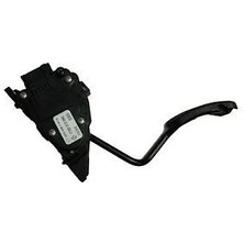 GAZ PEDALI KOMPLE KAPTORLU TRAFIC II 02-12 MAIS 7700313060