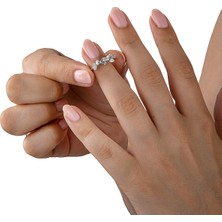 Innuendo 925 Ayar Gümüş Dağınık Baget Taşlı Yüzük