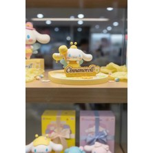 Miniso Sanrio Lisanslı Bahar Serisi Masa Üstü Telefon Tutucu (Cinnamoroll)
