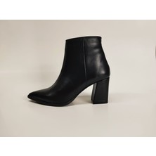 Lucciola Kadın Hakiki Deri Siyah Topuklu Bot