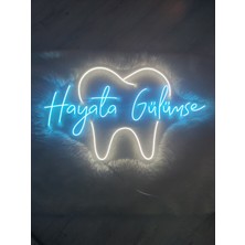 Dekoraven Hayata Gülümse Yazılı Neon LED Tabela | Diş Kliniği Için Diş Figürlü Işıklı Duvar Dekoru