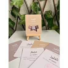 Tiny Stories TR Esmaül Hüsna(Allah'ın Isimleri) Kart Seti-1 / 12 Adet + Tahta Stand/ramazan Özel