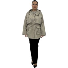 Aysel Büyük Beden Kapüşonlu Ön Cep Detaylı Bel Bağlamalı Kadın Trenç