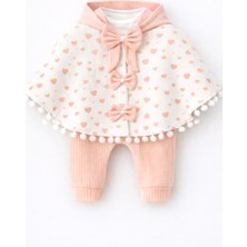 Mini Kanka Sevimli Kalp Desenli Pelerinli Kız Bebek 3’lü Takım – Özel Tasarım