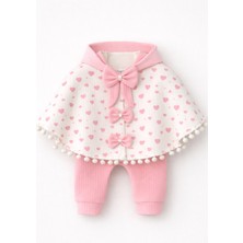 Mini Kanka Sevimli Kalp Desenli Pelerinli Kız Bebek 3’lü Takım – Özel Tasarım