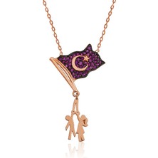 Gümüş Bayrak Tutan Çocuklar Kolye