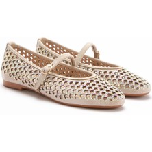 MFT Ayakkabı Kadın Kemerli Lazer Kesim Taşlı Makosen Babet Bej