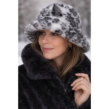 Zrn Accesories Şapka Kürk Trend ve Şık Siyah Beyaz Renk Leopar Desenli Muhteşem