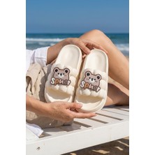 Nmoda Kadın Lüks Hafif ve Yüksek Taban Kaymaz Sticker Desenli Günlük Plaj Deniz Havuz Banyo Terliği Jel