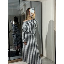 Yumoş Triko Madonna Yaka Etekli Takım