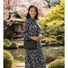 Özense 3 Fermuarlı Siyah Renkli 28 cm Genişliğinde 21 cm Uzunluğunda Kadın El ve Omuz Çantası