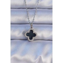 Solenya 316L Çelik Gümüş Renk Siyah Mineli Zirkon Taşlı Yonca Figürlü Kolye