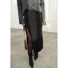 Qu Style Dantel Detaylı Yırtmaçlı Triko Etek