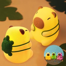 Sarego Capybara Silikon Gece Lambası Dokunmatik Kafasına Vurunca Renk Değiştiren LED Masaüstü Abajur Şarjlı Sevimli Hayvan Figürlü Dekoratif Çocuk Bebek Odası Hediyelik Uyku Lambası