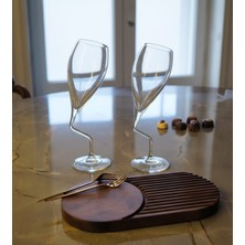 Karma Zarif Sunum & Kadeh Seti | Paşabahçe Eğik Ayaklı 2’li Kadeh, Ahşap Peynir Sunum Tahtası ve Mini Çatal Seti