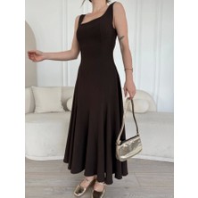 Emh Store Sırt Dekolteli Kolsuz Uzun Elbise - Kahverengi