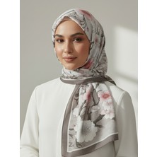 La Fien Kadın Ipeksi Yumuşak Dokuma Sakura Kiraz Çiçeği Desenli Vizon Rengi Eşarp (90X90CM)