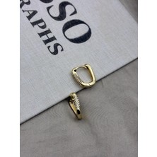 Hedef Bijuteri Zirkon Taşlı Gold Renk Asimetrik Oval Formlu Halka Küpe CM41