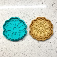 Craftelle Kalp Yapraklı Çiçek Kurabiye Kalıbı ve Damga Seti | Romantik Bahar Tasarımı | Sevgililer Günü | Şeker Hamuru, Kil Şekillendirici