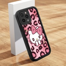 Ucuc iPhone 15 Pro Max Uyumlu Siyah Silikon Kılıf Leopard Desenli Hello Kitty Darbe Emici Kamera Koruma Kapak