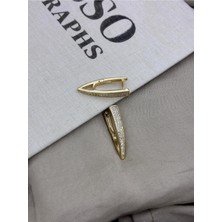 Hedef Bijuteri Gold Renk Sivri Üçgen Model Zirkon Taşlı Küpe CM133