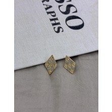 Hedef Bijuteri Gold Renk Baklava Desenli Geometrik Model KÜPECM111