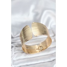 Pirinç Gold Renk Levha Model Kadın Bileklik - TJ-BB8062