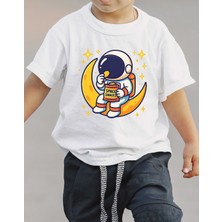 F17 Ajans Uzayda Cips Astronot Baskılı %100 Pamuk Kısa Kollu Erkek Çocuk Tişörtü