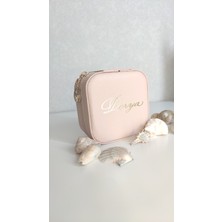 Dkare Kişiye Özel Takı Kutusu -Gold İsimli Pudra Pembe Fermuarlı Mücevher Çantası