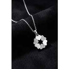 Roza Silver 925 Ayar Gümüş Rodyum Kaplama Zirkon Taşlı Birleşen Kalpler Çiçek Kolye