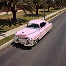 Nostaljik Lezzetler Pembe 1953 Cadillac Serıes 62 Coupe Diecast Çek Bırak Model Araba