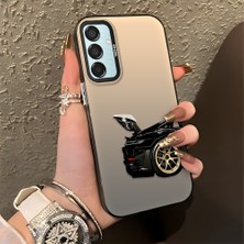 HONTINGA Samsung Galaxy M15 ile Uyumlu Kılıfı Silikon Kenar Sert Arka Basitlik Anti Düşme Klasik Araba Desen Telefon Kılıfı K1-0611