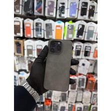 HappyCase iPhone 15 Pro Max Uyumlu Süet Hissiyatlı Yumuşak Tasarımlı Kılıf- Gri