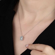 Fumeyabi Swarovski Taşlı Gümüş Baget Bayan Kolye