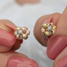 Fumeyabi Gümüş Renkli Dorika Kadın Çivili Küpe