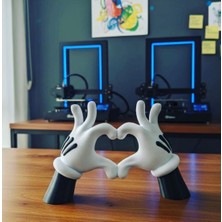 3D Boyuthane Kalpten Dokunuş – Dekoratif El Figürü