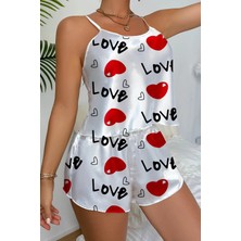 Leyna Love Desenli Beyaz Saten Şortlu Gecelik Takım