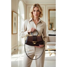 Benerly Kadın Küçük Boy Görünümlü Omuz Çantası Metal Tokalı Kapama Detaylı Ayarlanabilir Askılı