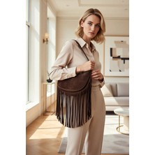 Benerly Kadın Püskül Detaylı Hakiki Deri Omuz Çantası Fermuar Kapatmalı Astarlı Iç Bölmeli Tek Askılı Yarım Ay Formlu