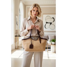 Benerly Kadın Midi Omuz Çantası Ayarlanabilir Askı Detaylı Geniş Iç Hacimli Charm Detaylı Günlük Model