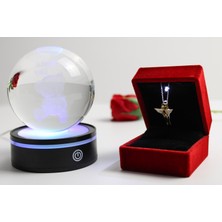 Trend Robo Sevgiliye Aşk Dolu Hediye Işıklı Dönen Cam Küre ve 925 Ayar Gümüş Sarılan Sevgili Kolyesi