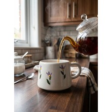 Nivra Grup El Yapımı Seramik Kupa Bardak – Mor Lale Desenli Kahve & Çay Kupası 190 ml