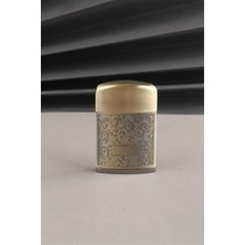 Silvio Monetti Manyetolu Özel Işlemeli Kabartmalı Metal Kapaklı Gazlı Çakmak SM165M0002