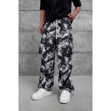 Nomarc Beyaz Yaprak Desenli Paça Büzgülü Eşofman