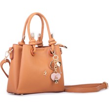 Nas Bag Kadın Charmlı Mini El ve Çapraz Çanta (En :19 cm , Boy:15 Cm) Hardal Lopez
