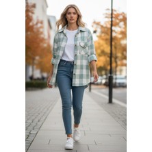 Astap Kadın Ekose Oduncu Gömlek Uzun Kollu Düğmeli Cep Detay